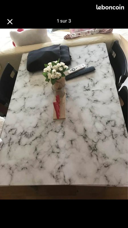 Table et 4 chaises (image 1)