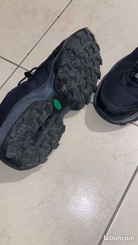 Chaussure Lacoste neuf (image 2)