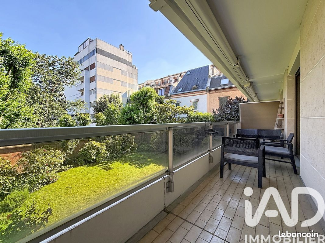 Appartement 4 pièces 77 m² · à Courbevoie · 77 m² · 649 000 €