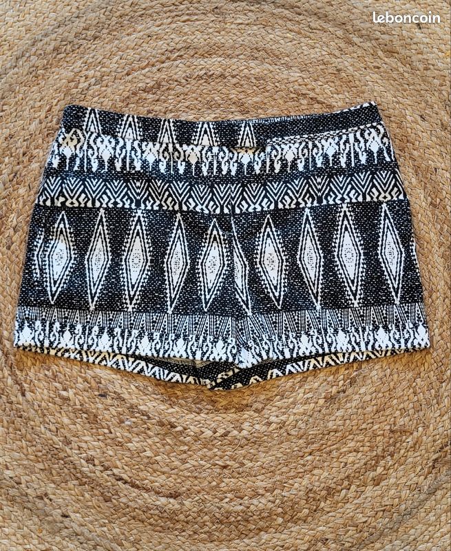 Short Femme Camaïeu Motif Ethnique Noir Et Blanc - Taille 40 - Coton/élasthanne - Parfait état