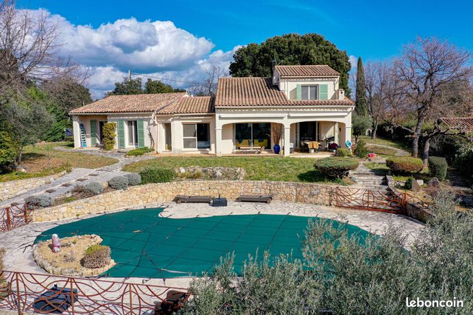 Villa 6 pièces 162 m²