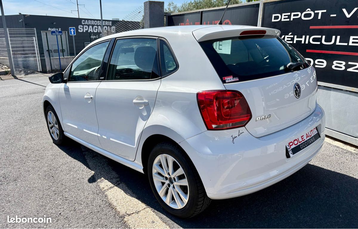 Volkswagen polo 1.2 60 style 2011 (image 10)