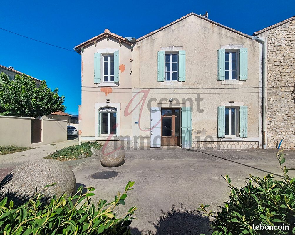 Maison 5 pièces 114 m² · à Noves · 114 m² · 250 000 €