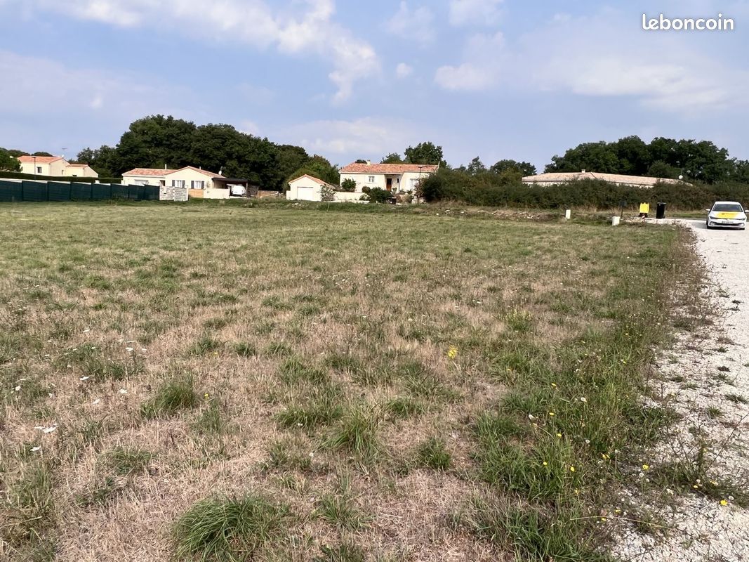 Maison de 76.49 m² sur un terrain de 2400 m² à BARRO en CHARENTE (16) (image 5)