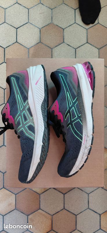 Chaussures running femme GT-1000 Chaussures