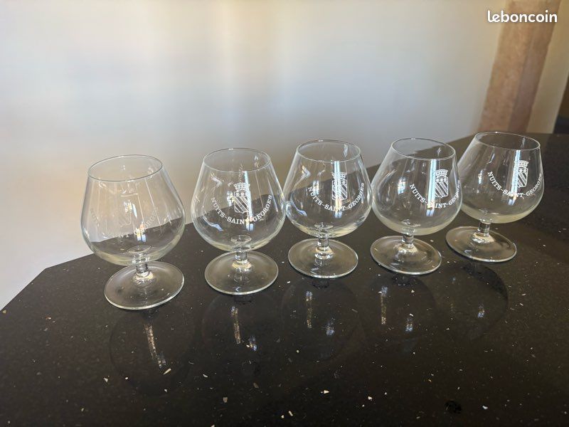 Lot de 5 verres gravés Nuits-Saint-Georges – 12 cm – Très bon état (image 3)