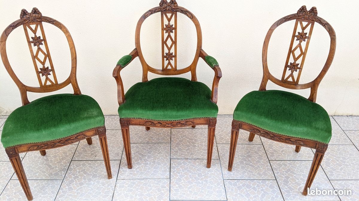 ENSEMBLE FAUTEUIL ET CHAISES STYLE LOUIS XVI (Travail anglais 19e.Siècle) (image 1)