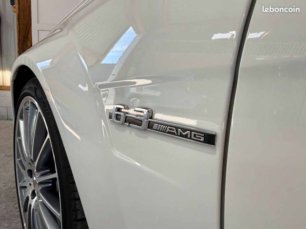 Mercedes C63 AMG 457ch / Pack performance / Toit ouvrant / Caméra / Sièges chauffants (image 6)