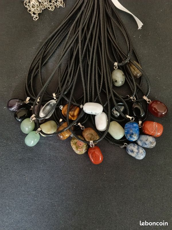 Collier en pierre naturelle (image 3)