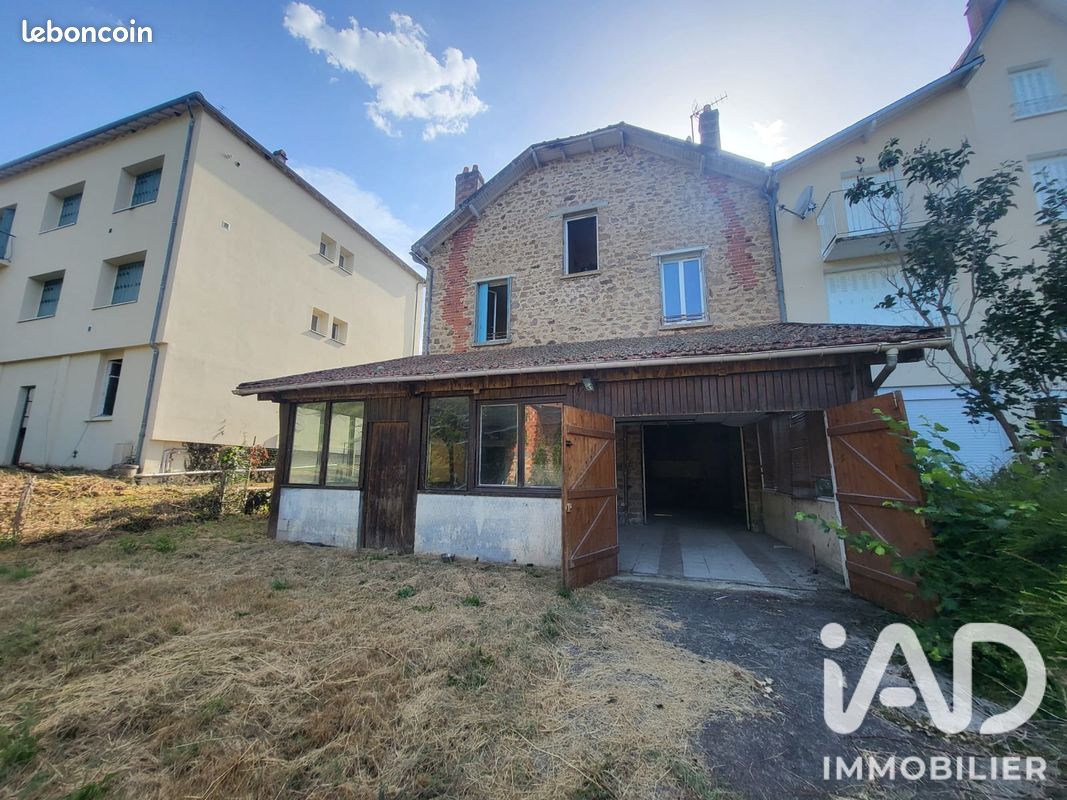 Maison 6 pièces 115 m² · à Saint-Victurnien · 115 m² · 109 000 €