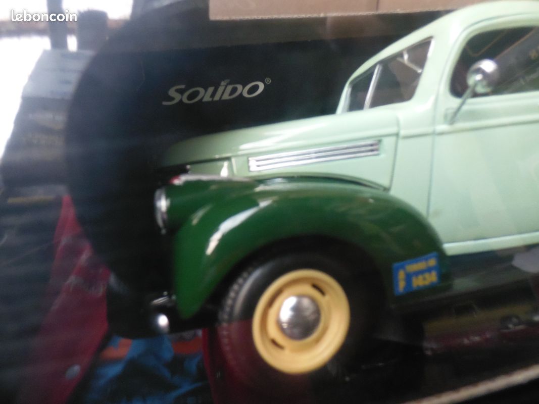 Camion chevrolet pick up 1946 1/18 solido (image 4)