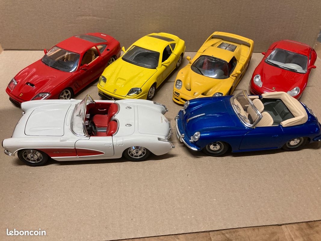 FERRARI 348 TB EVOLUZIONNE # 177 au 1/18 BURAGO voiture miniature de collection