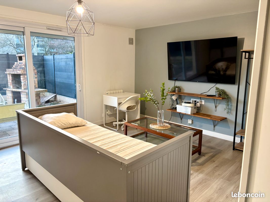 Appartement 1 pièce 26 m² · à Élancourt · 26 m² · 739 €