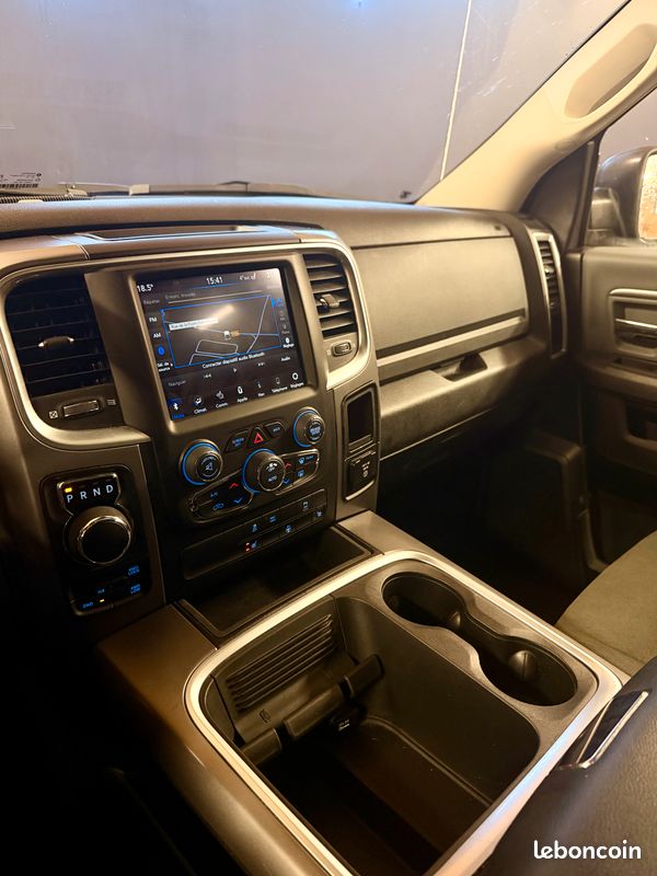 DODGE RAM 1500 5.7 V8 390 ch - GARANTIE 12 MOIS - PRIX TTC/TVA RECUPERABLE (image 7)