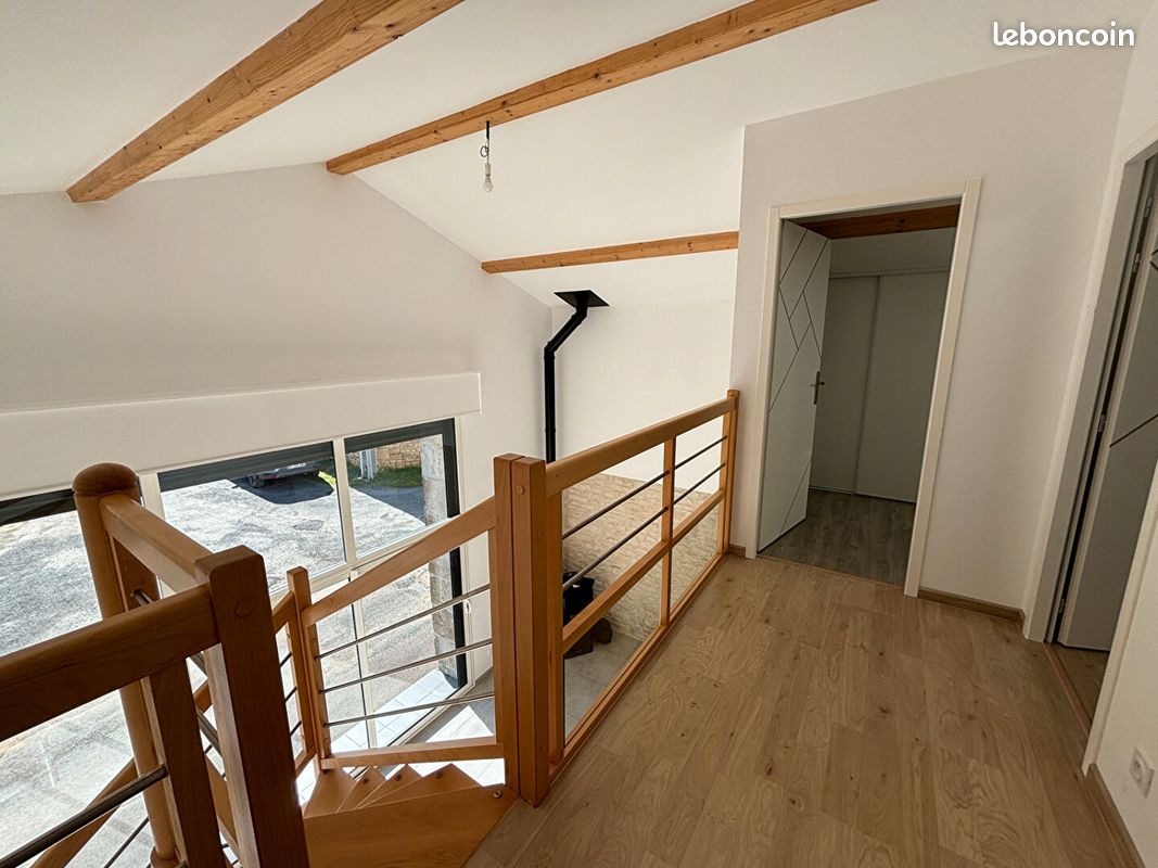 Maison 4 pièces 115 m² - Aigondigné 79370 (image principale 8)