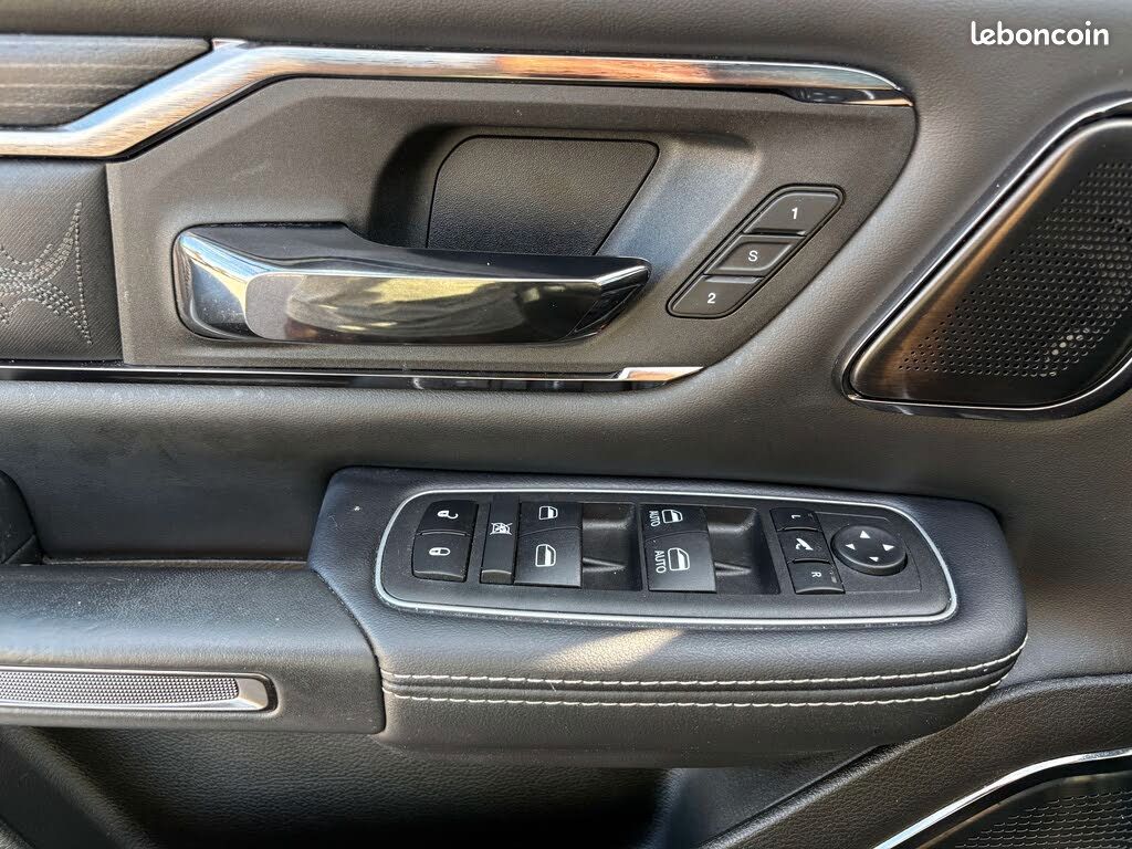 Dodge Ram 1500 V8 5,7L Limited Night Edition 2024 (image 11)