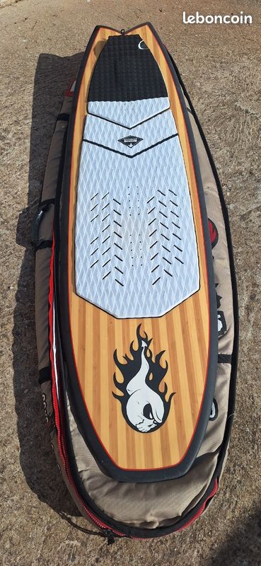Flotteur Kitesurf Gong PIE 5'4'' TBE + housse (image 1)