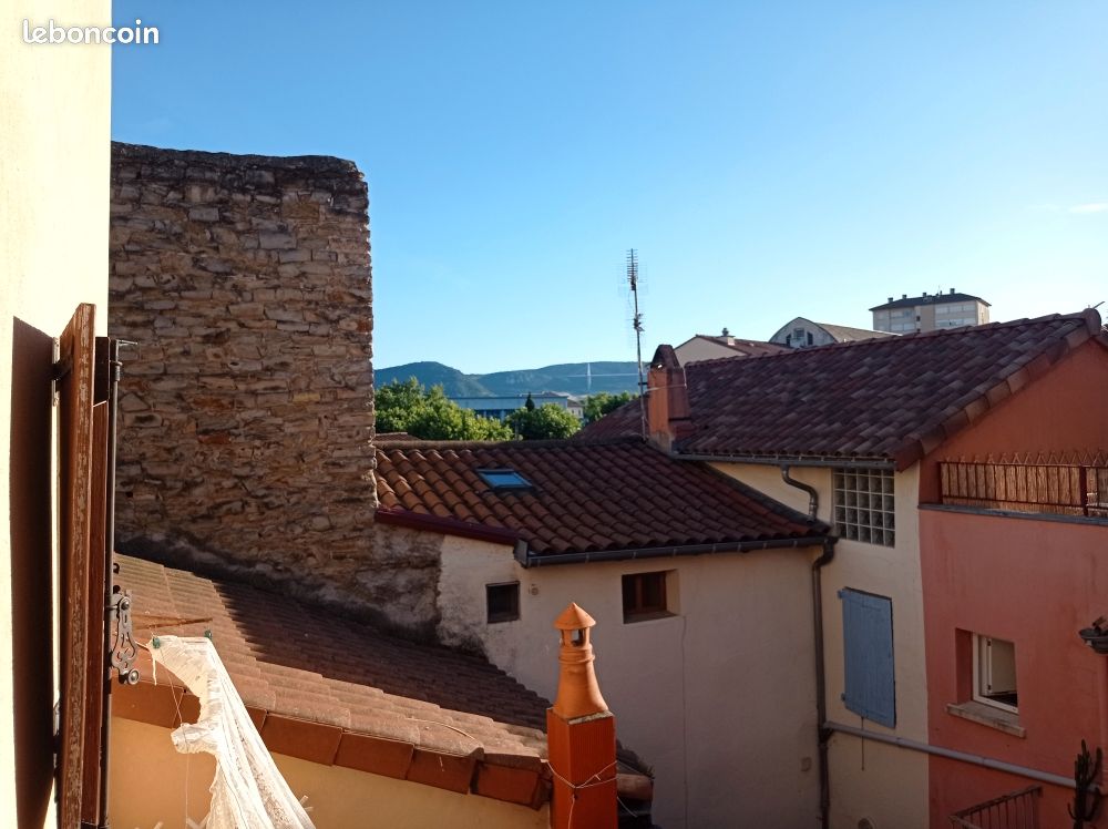 Maison 7 pièces 180 m² · à Millau · 180 m² · 180 000 €