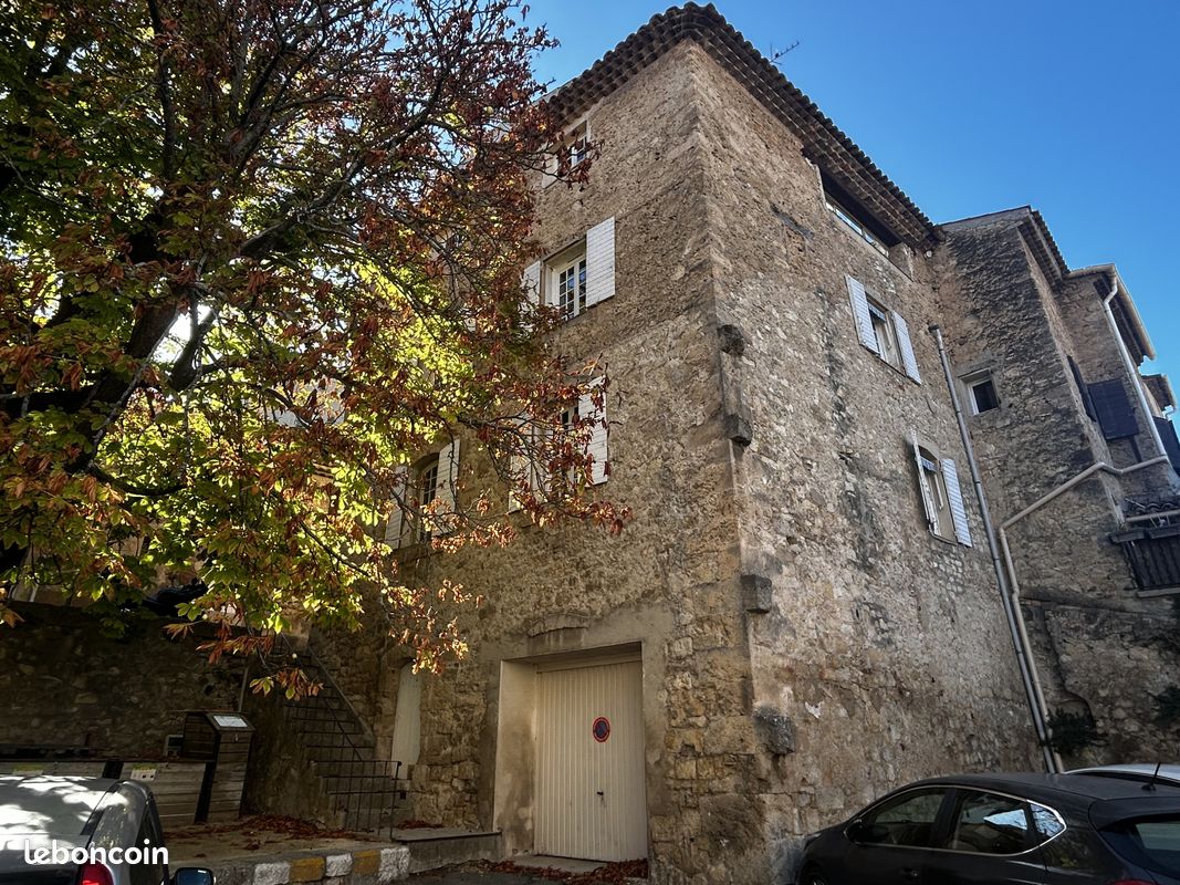 Maison 5 pièces 152 m² · à Meyrargues · 152 m² · 1 610 €/mois