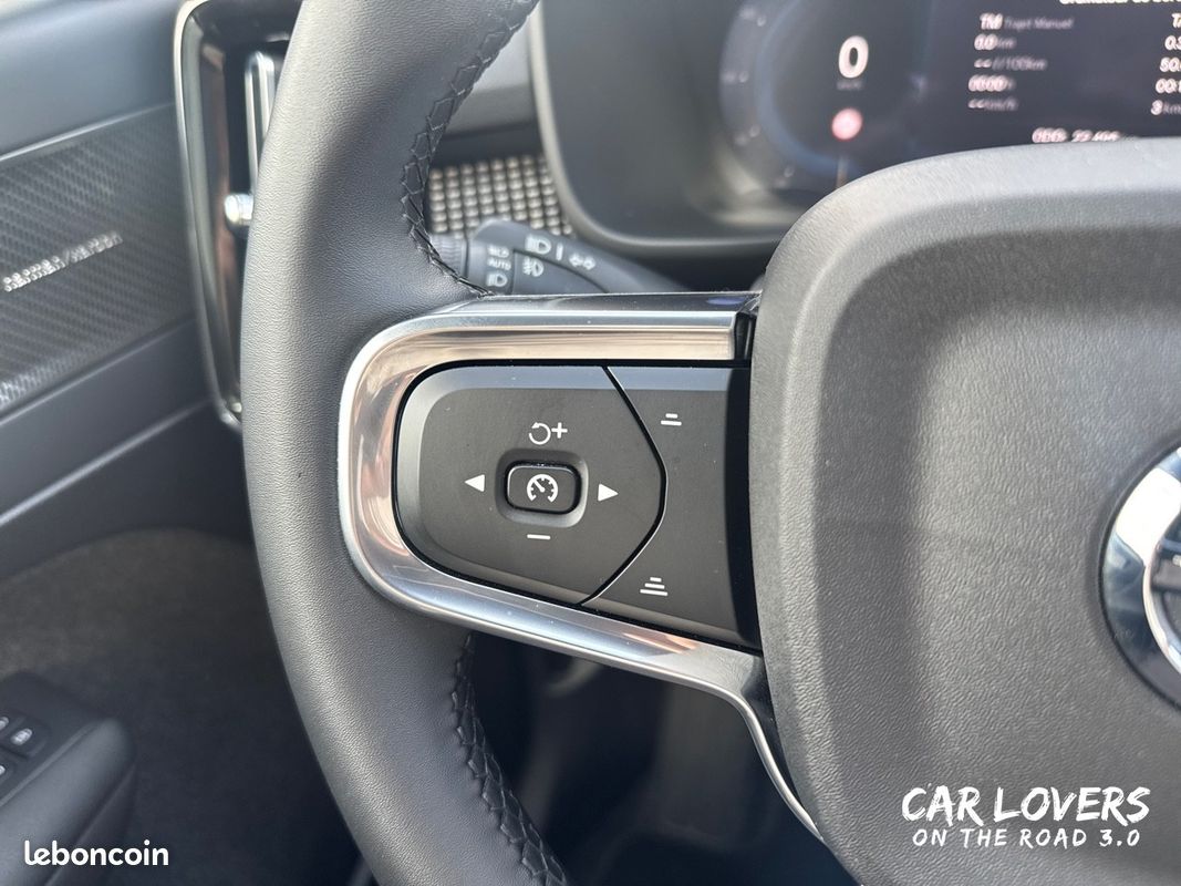 VOLVO XC40 B3 163 ch DCT7 Ultra (image 15)