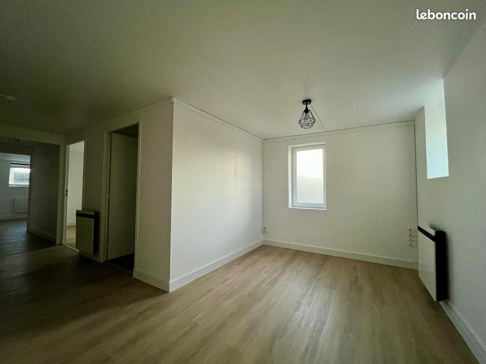 Appartement 3 pièces 46 m² · à Hénin-Beaumont · 46 m² · 700 €