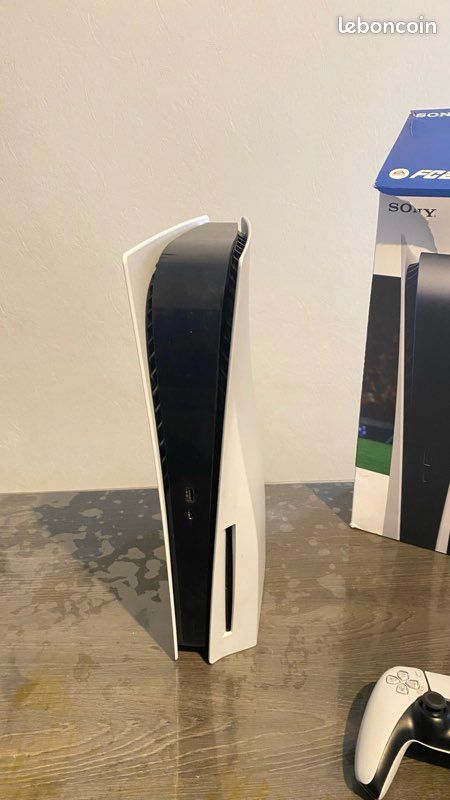PlayStation 5 Édition disque avec manette (image 3)