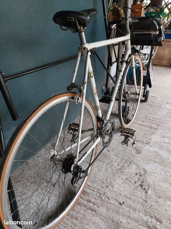 Lot De 4 Huileurs / Graisseurs à Sertir Pour Vélo Ancien – Peugeot, BSA – NOS