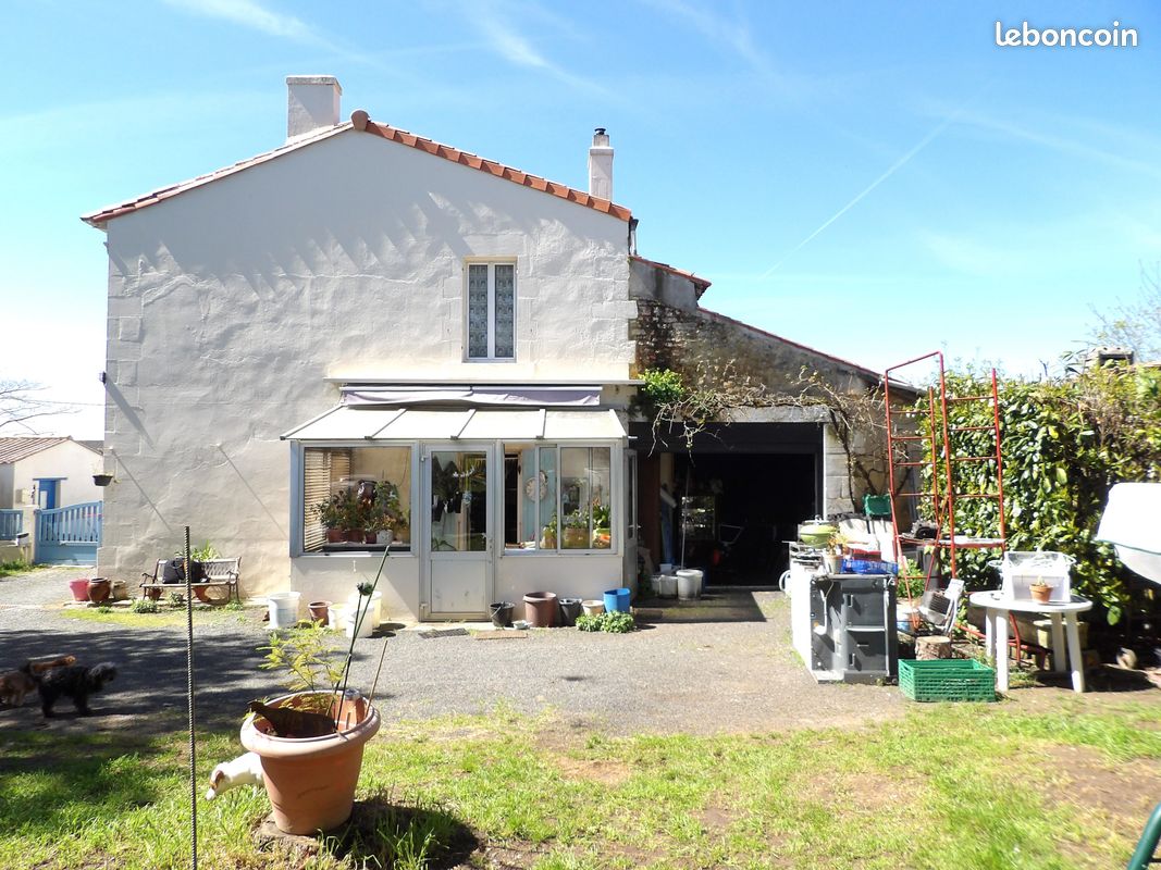 Maison 4 pièces 74 m² - Saint-Savinien 17350 (image 2)