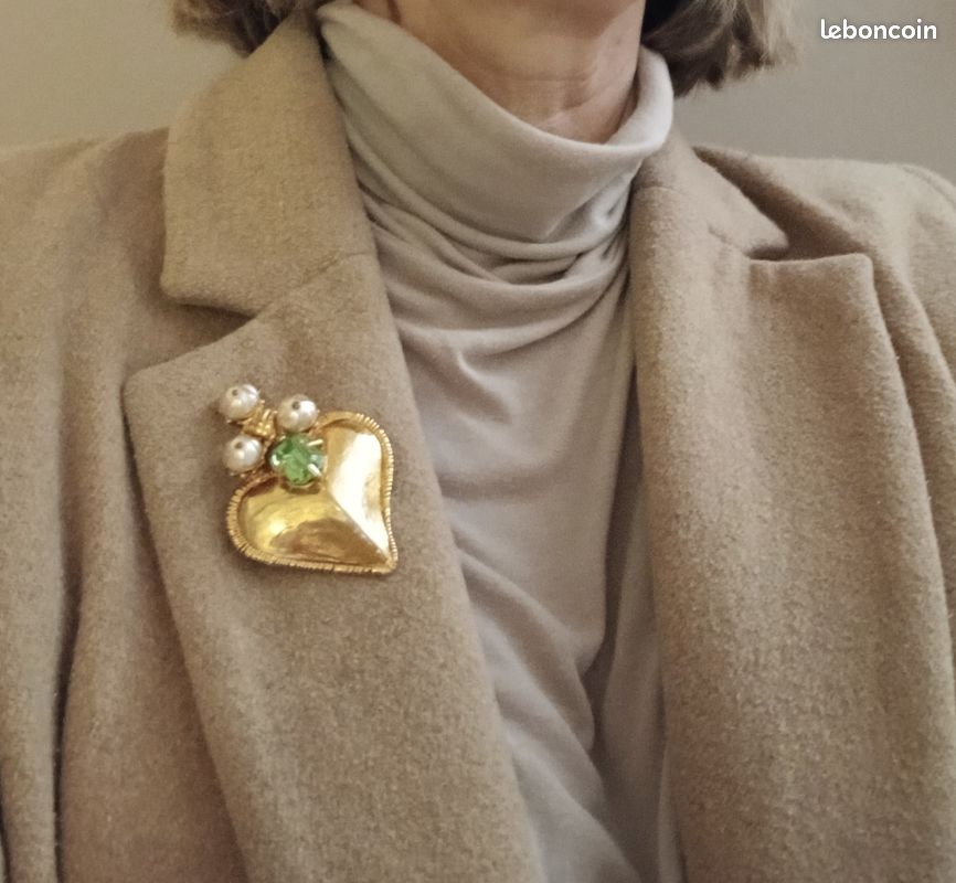Broche vintage métal doré forme coeur pierre bleue - Montres & Bijoux