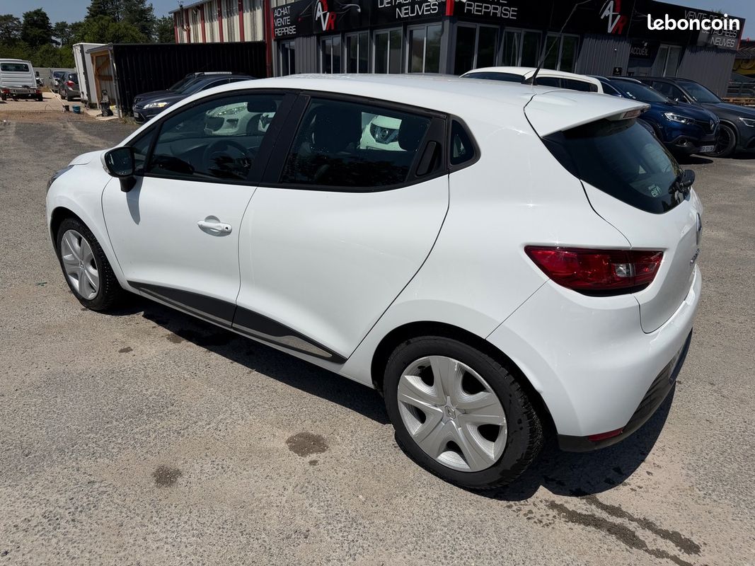 RENAULT Clio IV 0.9 TCE 90 CV / 1 ERE MAIN / MOTEUR A CHAINE / ENTRETIEN SUIVIE B (image 2)