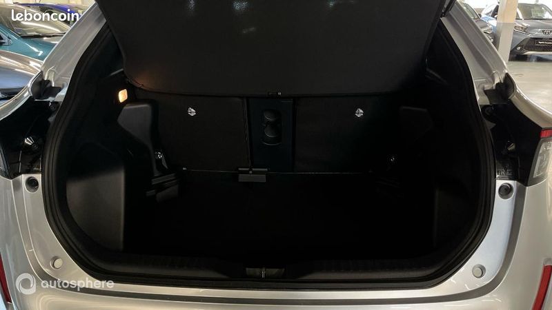 Toyota Yaris Cross 130h Design MY25 (image 14)