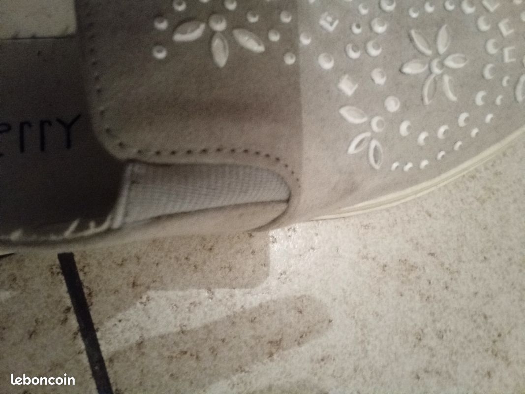 Mocassins en suédine beige (image 4)