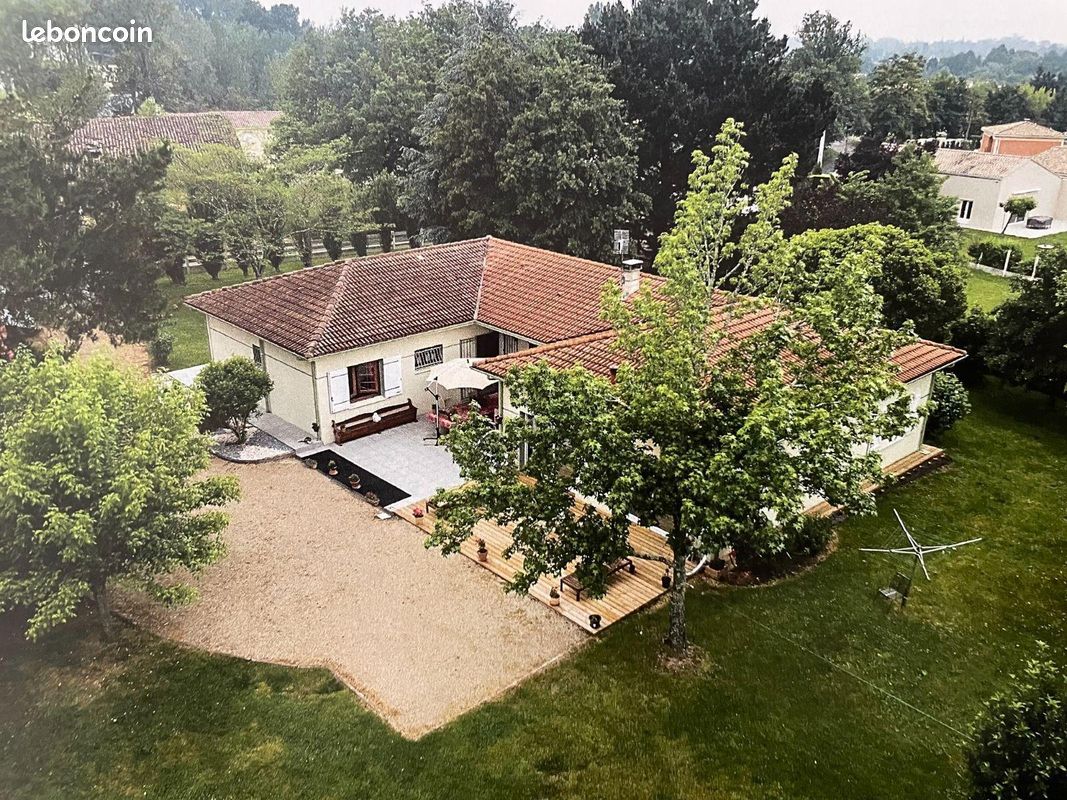 Maison 7 pièces 194 m² · à Sainte-Eulalie · 194 m² · 501 600 €