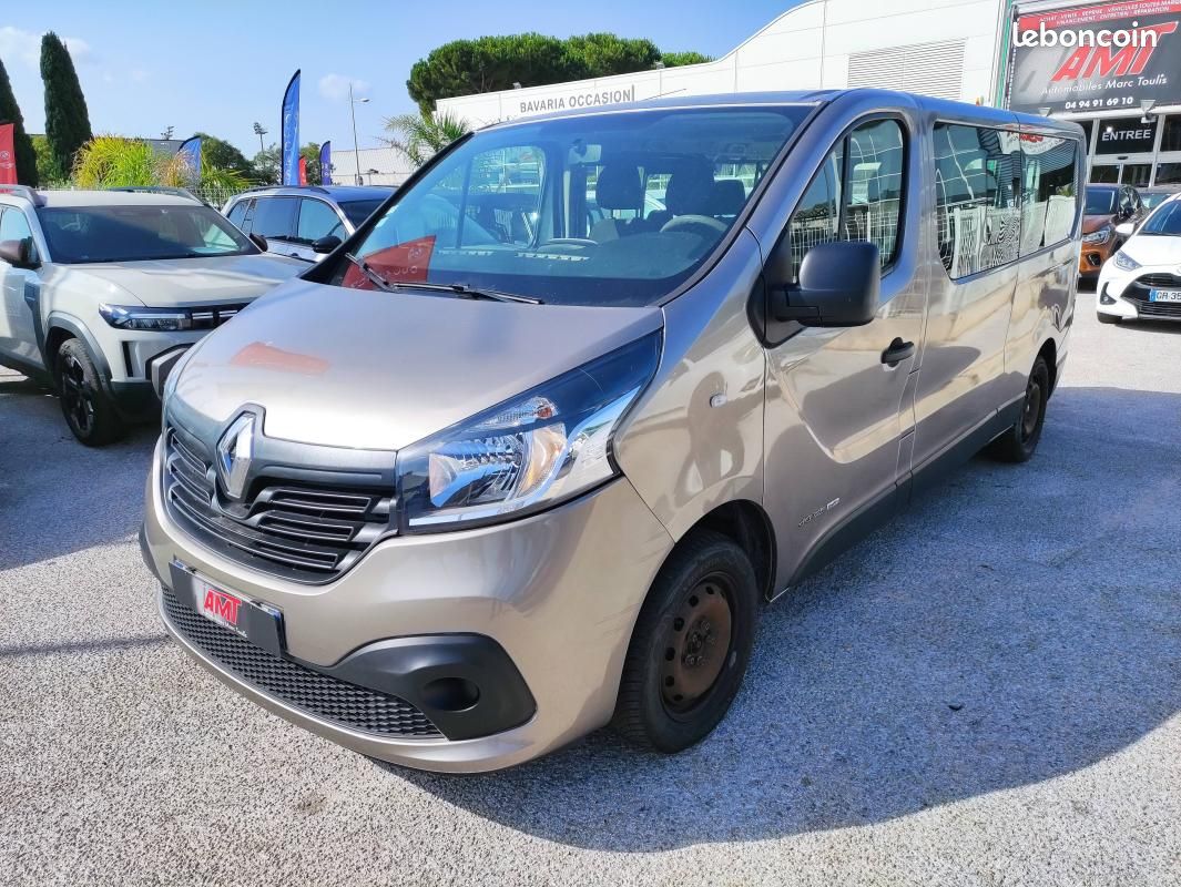 Renault Trafic 1.6 dci 125 confort 9 places (image 1)