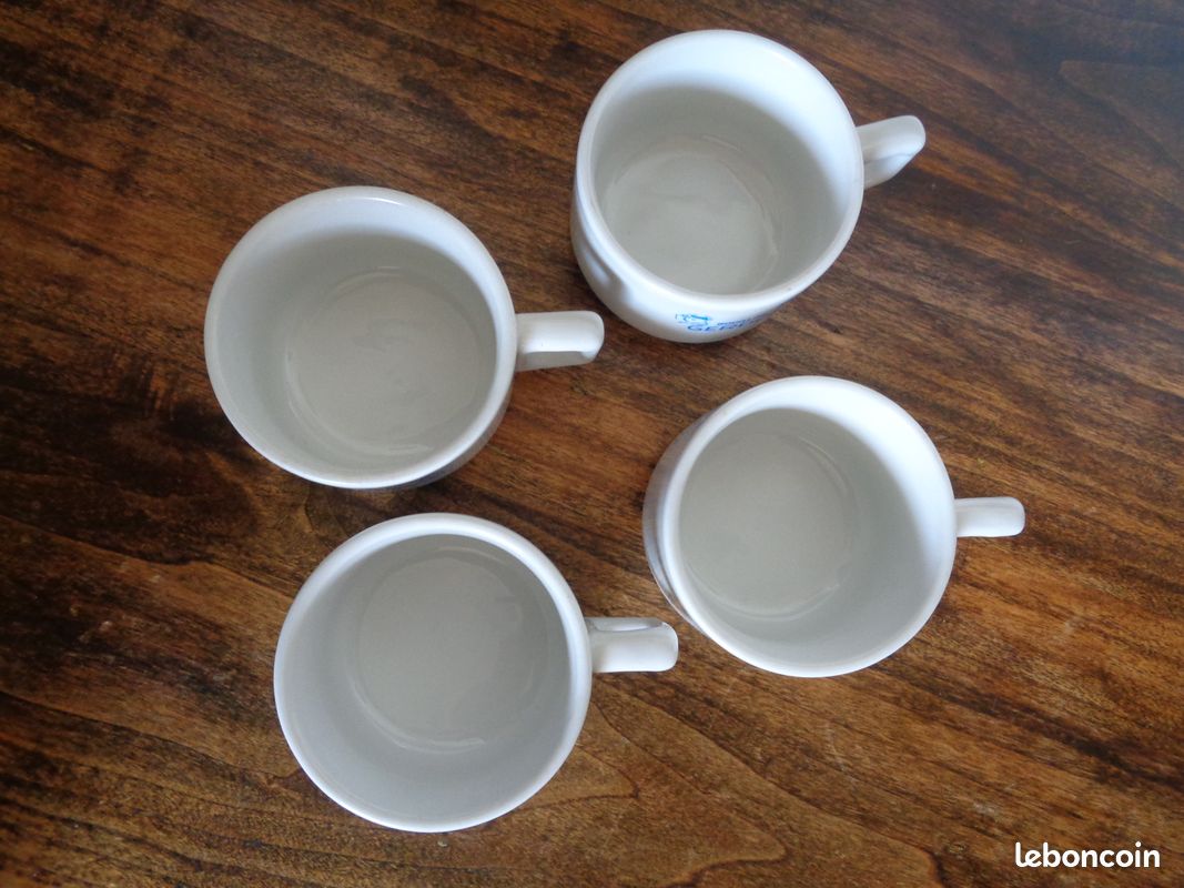 4 Anciennes Tasses bouillon GERDOX Maastricht Holland RARE COLLECTION