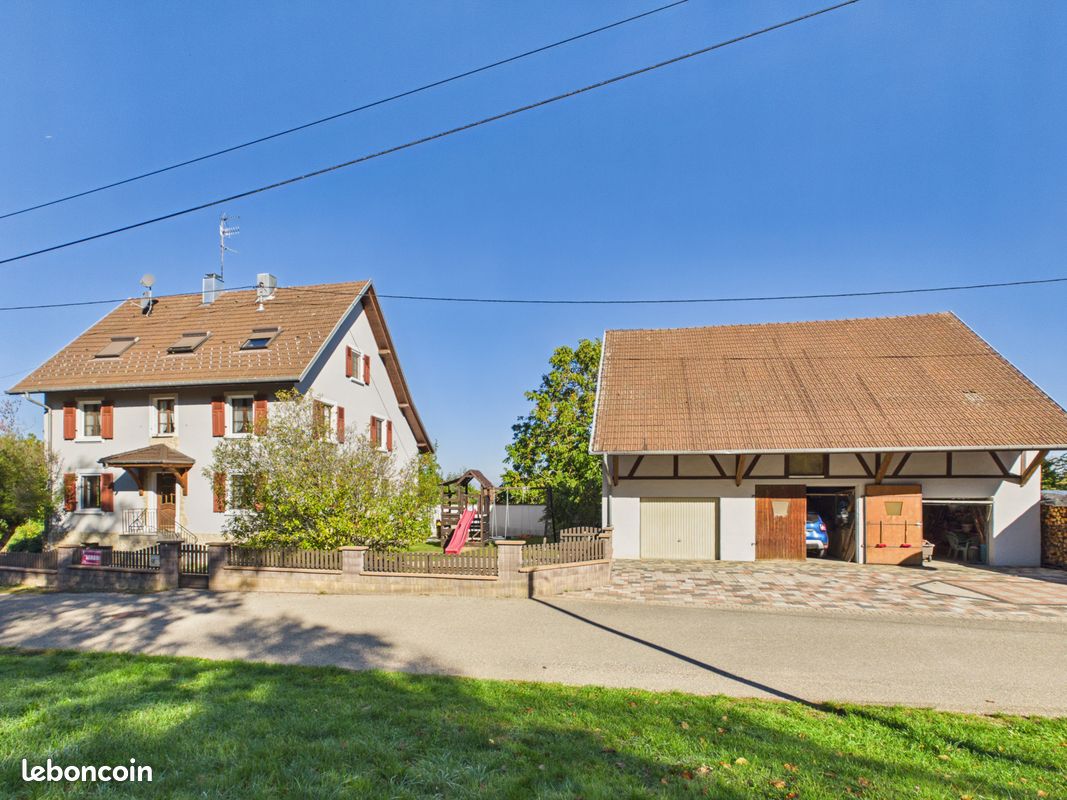 Maison 8 pièces 227 m² · à Kœstlach · 227 m² · 449 000 €