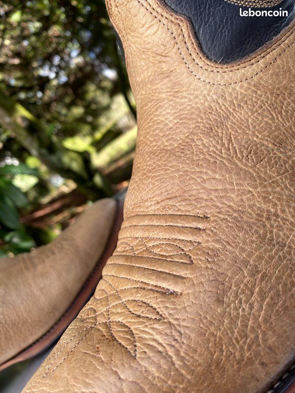Bottes Western Nocona MD2701 Legacy – Cuir Marron – Bout Rond – Taille 10,5 EE – Occasion