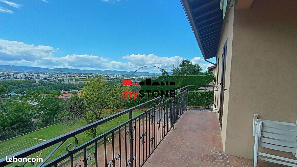 Maison 7 pièces 122 m² · à Jassans-Riottier · 122 m² · 419 000 €