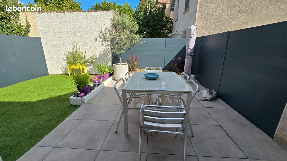 Maison auditorium avec garage, au calme, 15 minutes à pied du centre ville, proche T1