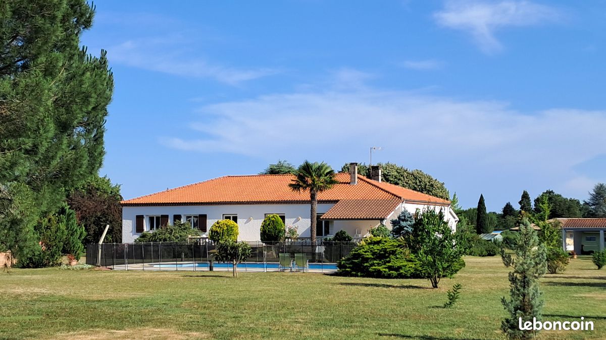 Maison 7 pièces 212 m² · à Lescure-d'Albigeois · 212 m² · 435 000 €