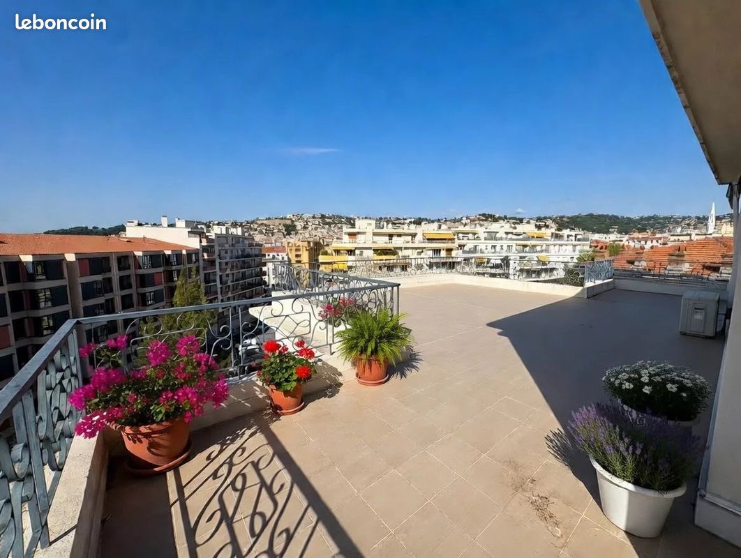 Appartement 4 pièces 135 m² · à Nice · 135 m² · 940 000 €