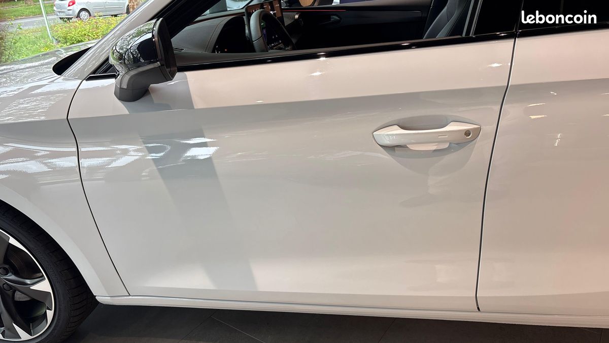 CUPRA Leon Sportstourer 1.5 eTSI Hybrid 150 ch DSG7 V (image 23)