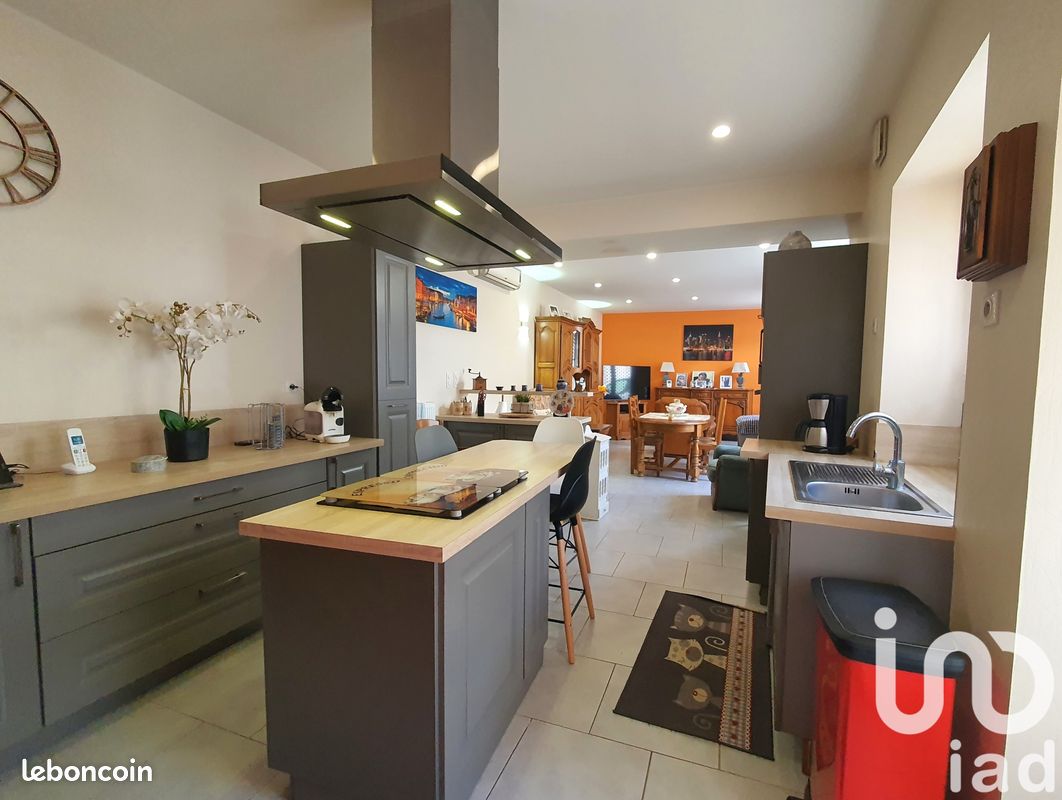 Maison de ville 6 pièces 125 m² - Chasseneuil-sur-Bonnieure 16260 (image principale 1)