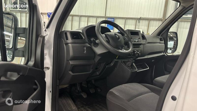Renault Master Véhicule utilitaire ou Société F3500 L3H3 2.3 Blue dCi 135ch Confort Euro6E (image 16)