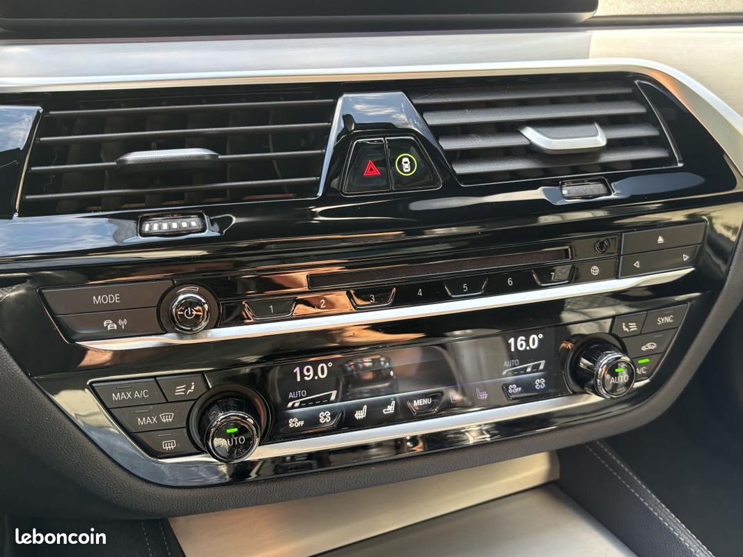 BMW SERIE 5 M550d xDrive Touring - BVA Sport Steptronic (image 14)