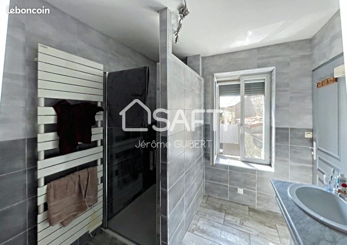 Maison 10 pièces 308 m² - Cirières 79140 (image principale 6)