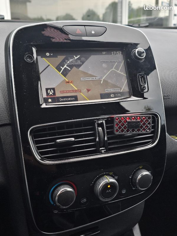 Renault CLIO IV Phase 2 1.5 dCi FAP 75 cv (image 13)