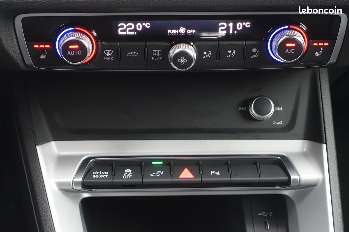 Q3 Sportback 45 Tfsi e S-Tronic 245ch Hybride Rechargeable Virtual cockpit/Cuir chauffants/Gps Europe/Caméra/Carplay/Hayon électrique/1*Main/Garantie 12 mois (image 9)