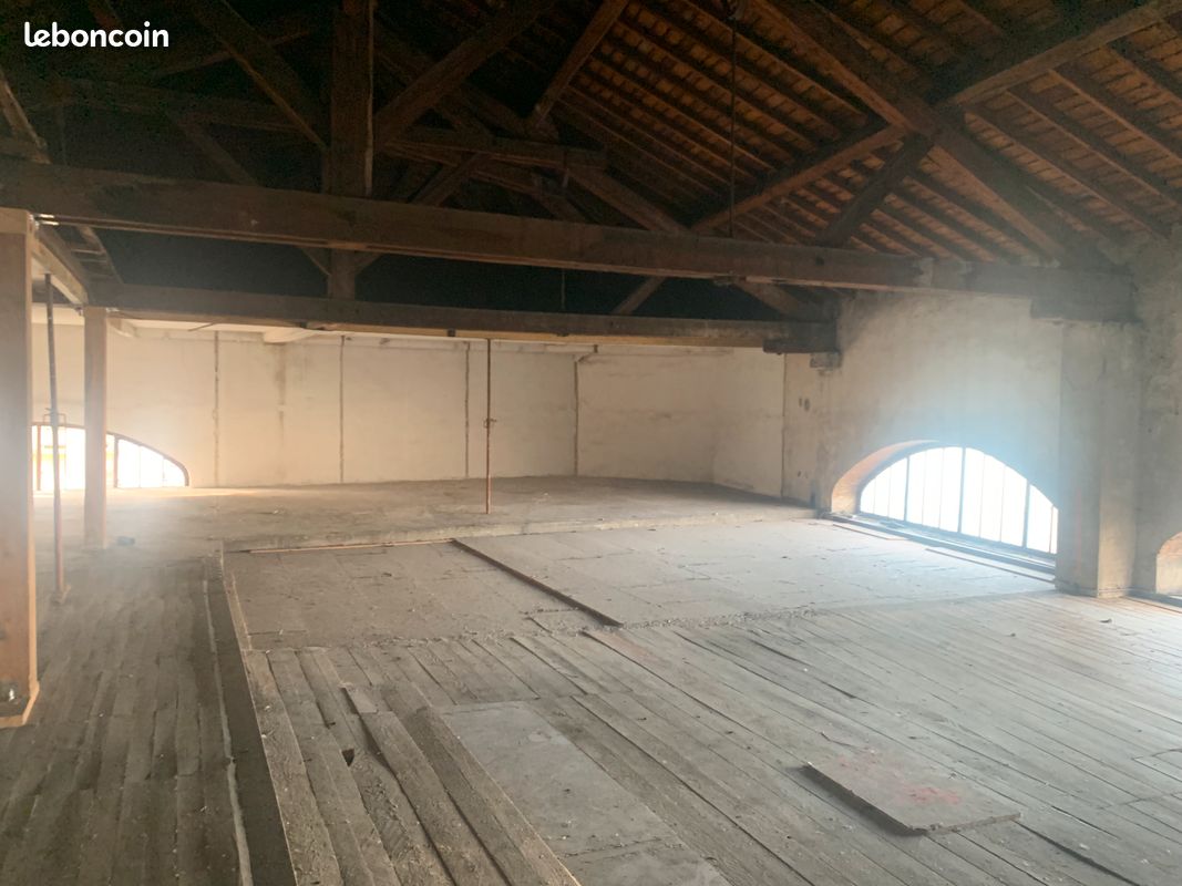 Appartement 4 pièces 100 m² · à Romans-sur-Isère · 100 m² · 60 000 €