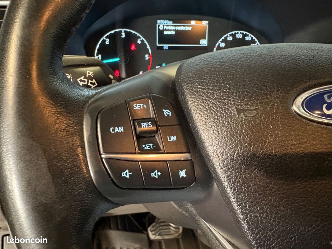 FORD TRANSIT CUSTOM FOURGON 300 2.0 TDCI 170ch L1H1 COURT 6 PL LIMITED BVA S&S / ATTELAGE - PORTES LATÉRALES - CARPLAY (image 25)